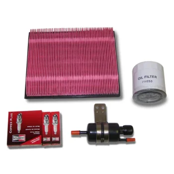 Jeep Grand Cherokee WJ Wartung: Inspektionssatz, Ölfilter, Zündkerzen & Keilrippenriemen von Crown, Champion und Ridex