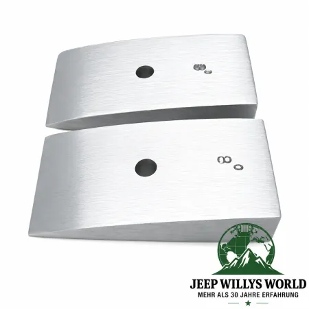 OMIX-Ada Blattfeder Achskeile 8 Grad für Höherlegung Jeep CJ5 CJ7 CJ8 / Wrangler YJ / Cherokee XJ (1976-2001)