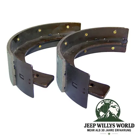 Handbremsbeläge Ford GPW, Jeep Willys MB, CJ2A, CJ3A, CJ5, CJ6, M38 (43-71), auf der Seite liegend leict von oben abgebildet.