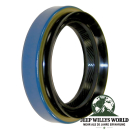 Simmerring für die Ausgangswelle hinten am NV241, NV241OR, NV247, MP1522, MP1622CC oder MP3022 Verteilergetriebe. Jeep Wrangler TJ / JK / JL / Grand Cherokee / WG / Gladiator JT / Liberty KK (2001-2026).