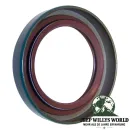 Simmerring Ausgang vorne am NP147, NP241, NP242, NP249, NV241, NV241OR, MP1622C oder MP3022 Verteilergetriebe. Jeep Cherokee XJ / Wrangler TJ / JK / JL / Grand Cherokee ZJ / ZG / WJ / WG / Gladiator JT / Liberty KJ (2002-2026).