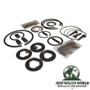 Kleinteile Master Reparatursatz T150 Schaltgetriebe Jeep CJ (76-79), alle Teile im Lieferumfang abgebildet (Dichtungen, Spannringe, Druckscheiben, Chromkugeln und Gleitsteine).
